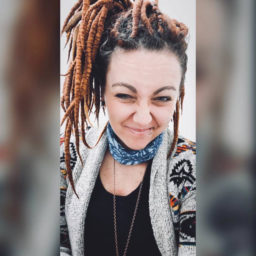 Meet your Posher, Lacey
